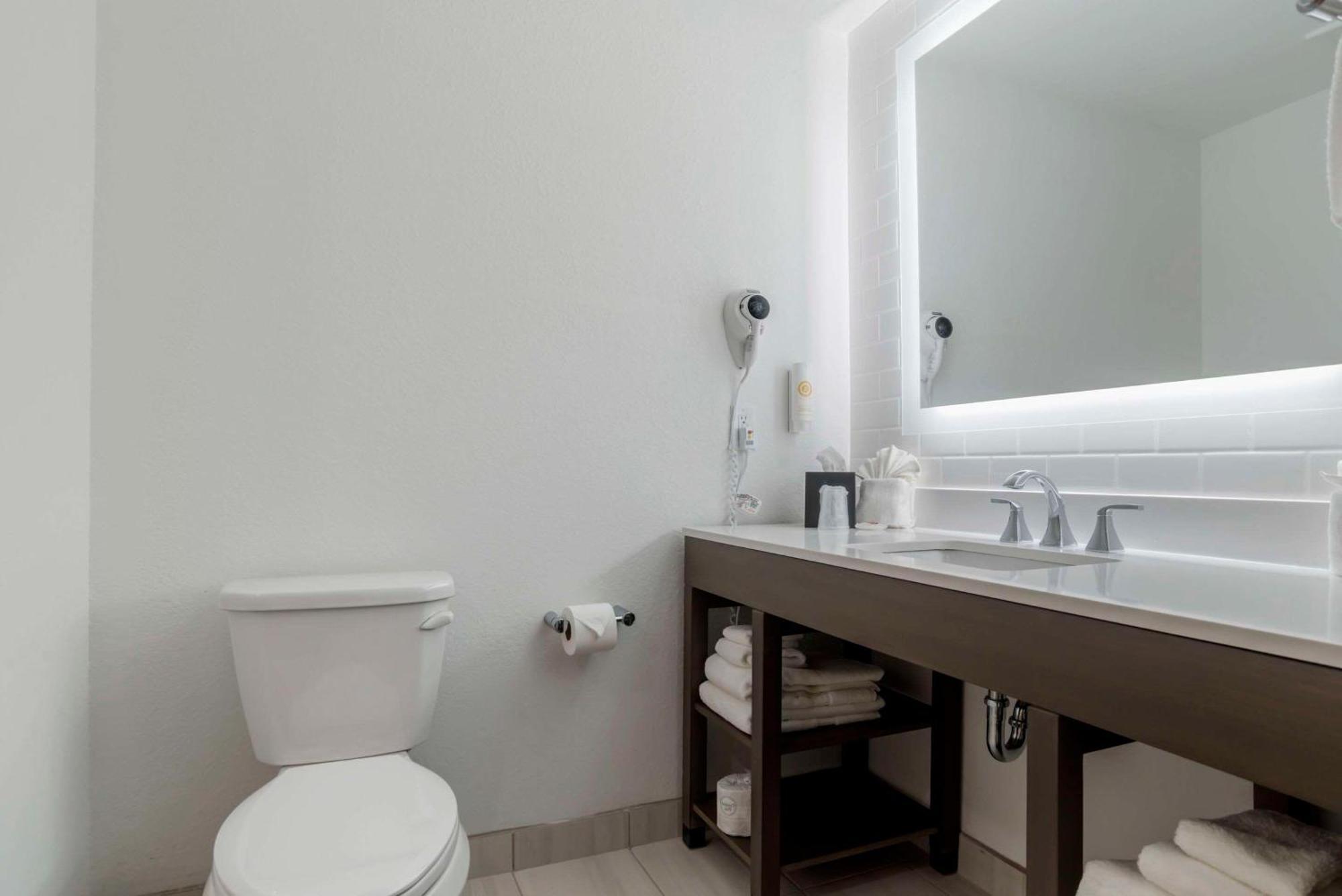 Comfort Inn & Suites Panama City Beach - Pier Park Area 外观 照片